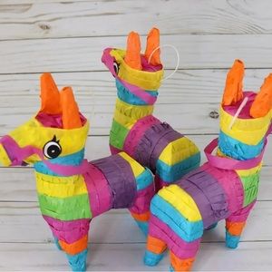 NEW 12 mini piñatas